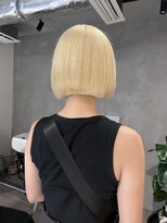 ブルックス ハイライト 大人ボブ  レイヤーボブ アッシュベージュ ショート