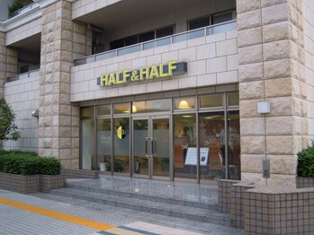 ハーフアンドハーフ(HALF and HALF)の写真/「お客様1人1人に似合うスタイルを提案する」をコンセプトに東京の有名店で修業を積んだスタッフがご対応◎