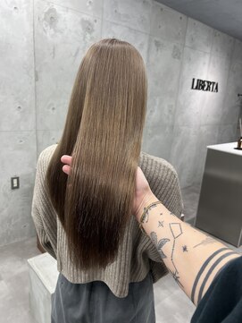 リベルタ(LIBERTA) ミルクティーベージュ/ホワイトベージュ/ケアブリーチ