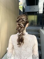 エレノア 梅田 大阪駅前第4ビル店(Eleanor)&nbsp;ツイン編みおろしアレンジ