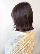 サニー美容室 切りっぱなしボブ 外ハネボブ グレージュカラー20代30代 小顔