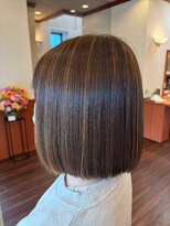 ディール D-R ぱつんボブ/ハイライト/オリーブカラー/30代/40代/髪質改善