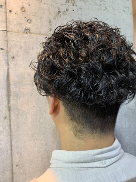メンズプライマル(Men’s PRIMAL) MEN'S HAIR/ブルーブラック/フェザーパーマ/千葉駅