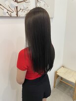 ジジ チーク 栃木(Gigi cheek)&nbsp;イルミナカラーでオリーブ