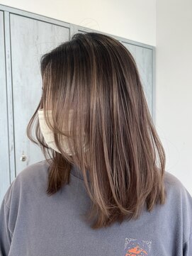 ロテ(LOTE.) 黒髪/クラゲヘアー/オリーブグレー/小顔/ココアベージュ/一宮