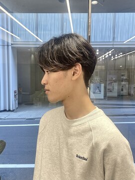 センター分けマッシュ、刈り上げマッシュ