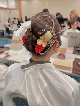 コワファースト パリ バイ アテナ(COIFF1RST PARIS by ATENA) カチモリヘアアレンジ