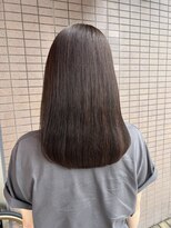 コス(KoS) 艶のあるオリーブグレージュカラー