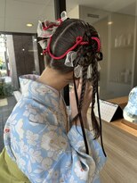 ギフト(GIFT)&nbsp;卒業式ヘア　リボンアレンジ　ツインアレンジ