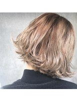 ビビト(bibito) bibito 外ハネグラデーションボブ