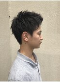 ビシッと決まるショートスタイル