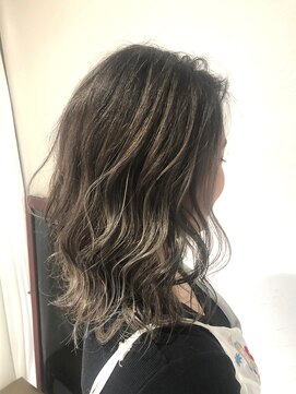 ワールドオーダー 天王寺店(WORLD ORDER) グレーハイライト