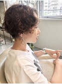 大人可愛いパーマショートハンサムショートセンターパート