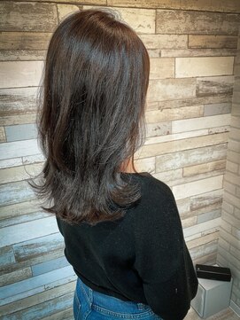 マーリャヘアー(mallia hair) くびれ外ハネセミロング