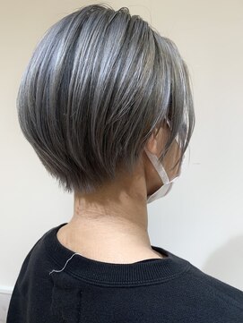 ネオリーブソラ 相模大野店(Neolive sola) ブルーシルバーボブ