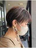大人女性のためのベージュハイライトカラー