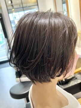 エニドット(Eni..) 【ツーブロック】ショートボブ