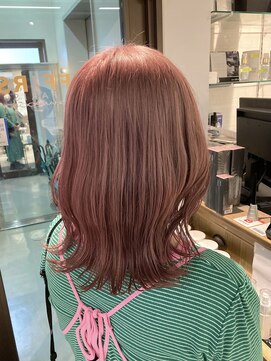 コワファーストナガサキシャンプーボーイ(COIFF1RST NAGASAKI SHAMPOO BOY) 長崎 くびれヘア ピンクベージュ