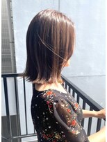 リレア 金町(Relair) グレーベージュ×小顔ミディアム切りっぱなし「taku」