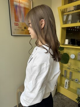 ヒントステーション(HINTSTATION) 〈浅草 半個室〉ブリーチありオリーブベージュ