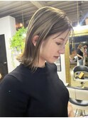 NUDEハイトーンダブルカラーくすみベージュ レイヤーボブ