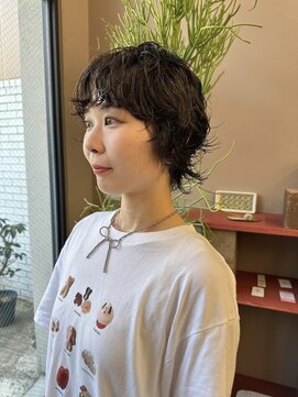 フェンヘアーアイス 中目黒(Fen.hair ici) 30代40代ショートウルフくせ毛風パーマくびれひし形抜け感
