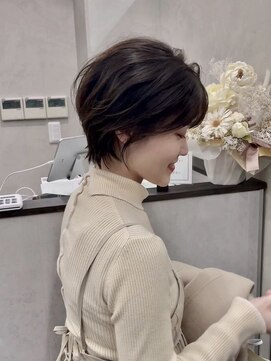 ローヴ 梅田(L'aube) ショートボブ ショートカット ハンサムショート 大人ショート