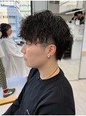 刈り上げセンターパート/ニュアンスパーマ/波巻きパーマ/メンズ