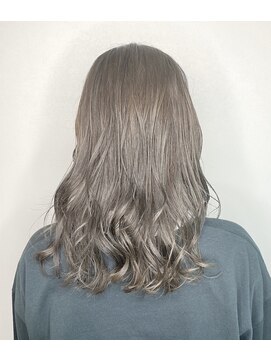 オンザ(ONTHE) 1ブリーチミルクティーグレージュミディアムスタイル【林京平】