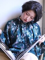 アトリエパーランプ(Atelier par LAMPE)&nbsp;大人かっこいい黒髪ブルーグレージュ小顔前下がりかきあげボブp2