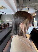インナーカラー切りっぱなしボブ
