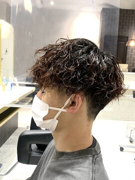 アース 春日部店(HAIR&MAKE EARTH) 波巻きスパイラルパーマ　　メンズスタイル