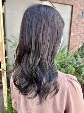 ヨナサン(Yona Saint) 大人ブルージュバレイヤージュ