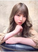 動きのある質感レイヤー こだわりの似合わせ顔まわりカット