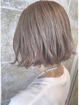 グリッター(GRITTERs) シルバー×ベージュ