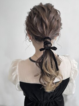 ニューミー(new me) ベロア付きルーズシンプルローポニースタイル
