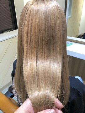 エメ(Aimer) 艶髪ベージュ