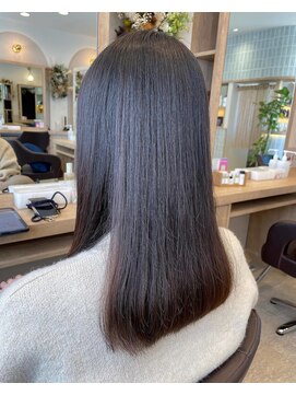 シオン(sion) 髪質改善/アースカラー/ストレートロング/20代/30代/40代/50代