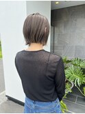 柔らかく自然なハイライトショート