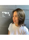 20//30代40代/アッシュベージュ/外ハネ/ミディアム/下北沢