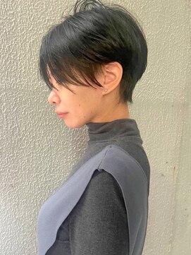 【morio】綺麗でかっこいい黒髪ショート♪