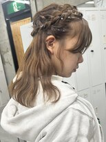 ウェーリング(Welring) 編み込みハーフアップ