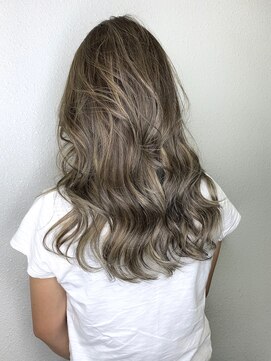 ジーナ バイ アルティナ(Dina by artina) コントラストハイライト×大人long 【Dina立川】