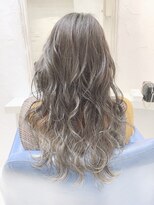 ウーロス(uros.)&nbsp;アッシュグレージュ