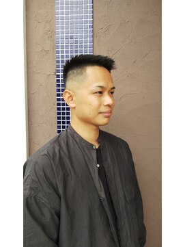 トバ(TOBA) スキンフェード