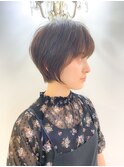 女性らしさ満点のショートボブ　オリーブアッシュ