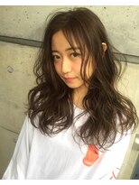 ユアーズヘアセカンド(youres hair 2'nd) 【アッシュベージュ】【ナチュラル】ゆるふわロング