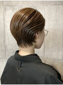 ショートヘア×ベージュ