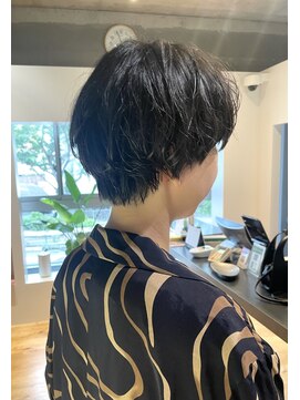 ヒクルーム(HIQU ROOM) 黒髪/パーマスタイル/ショート