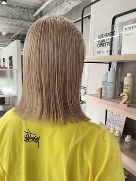 キートス(Kiitos) 切りっぱなしボブ肩下ボブハイトーン